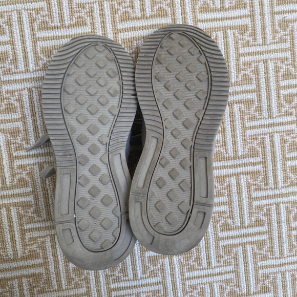 Everlane Tread Trainer 8.5US - Picture 4 of 4